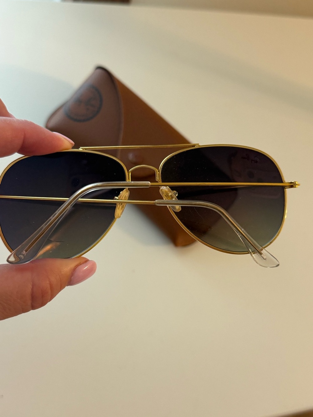 Ray Ban gold mirror aviators - Picture 5 of 9